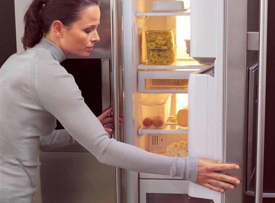 How To Clean A Smelly Fridge